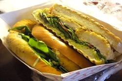 pet friendly restaurant in seattle